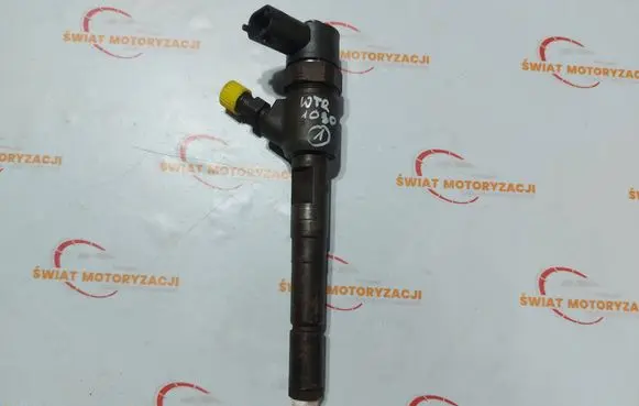 Opel Corsa D Fuel injector 0445110326