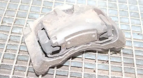 Volvo XC70 Front brake caliper