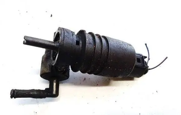 Volkswagen Golf V Windscreen/windshield washer pump 1j0973722