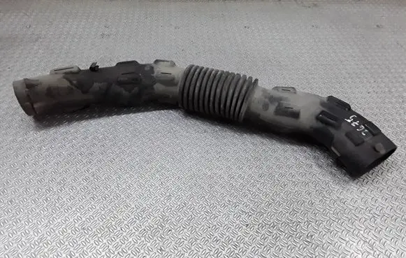 Dacia Logan I Air intake duct part 8200431098