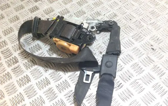 Opel Insignia A Front seatbelt 13303851