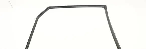 Nissan Pulsar Rubber seal rear door window/glass 823303ZL0A