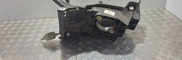 Mercedes-Benz C W203 Pedal assembly 2032910101 80405MG000