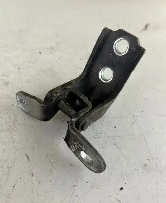 Hyundai Santa Fe Front door upper hinge