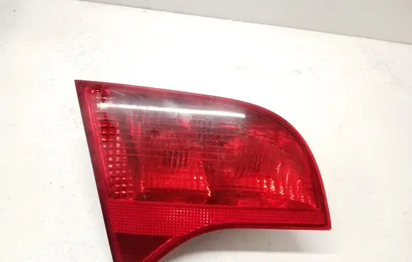 Audi A4 S4 B7 8E 8H Tailgate rear/tail lights 8E9945093
