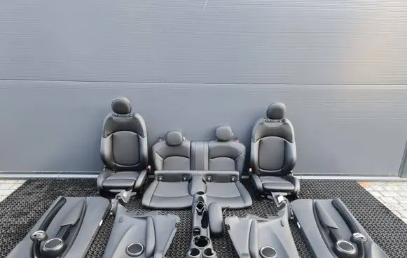 Seat set