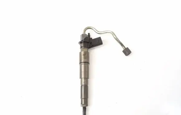 BMW X3 E83 Fuel injector 7792721