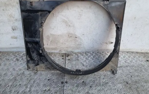 Mitsubishi Pajero Radiator cooling fan shroud MR404894