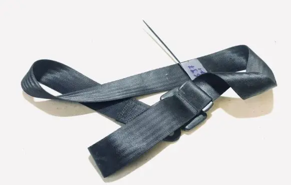 Middle seatbelt (rear)