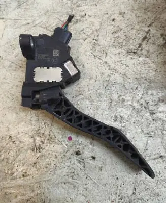 Toyota Aygo AB10 Accelerator throttle pedal 781100H010 47181385930 07205A