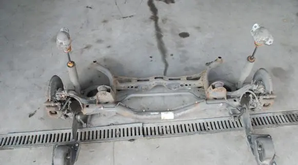 Volkswagen Touran III Rear beam 