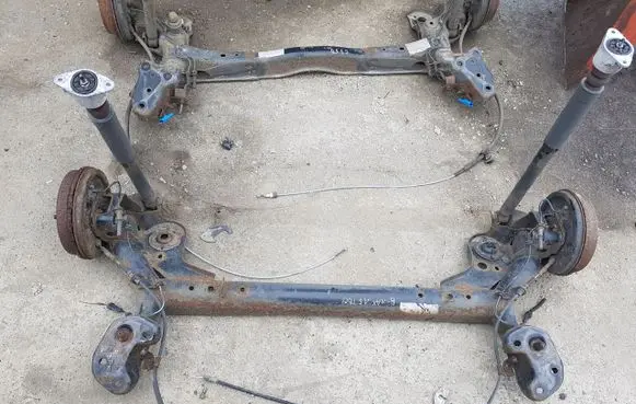 Ford B-MAX Rear axle beam 