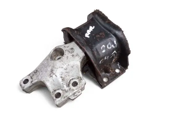 Citroen C4 I Engine mount bracket BTED4ML6C