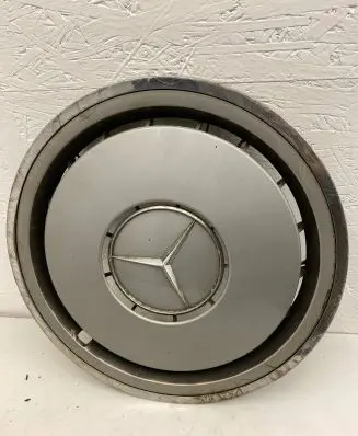Mercedes-Benz E W124 R15 wheel hub/cap/trim 1244010924