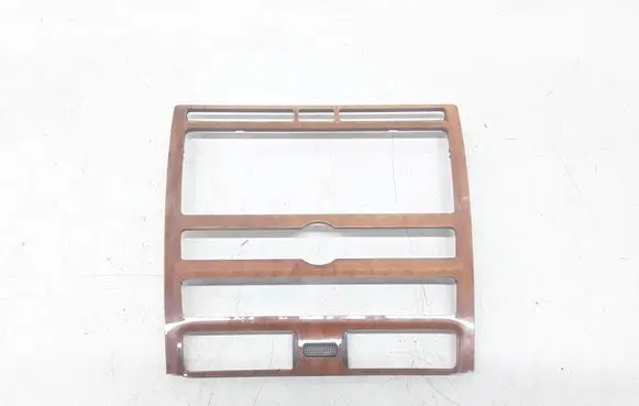 Radio/GPS head unit trim