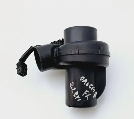 Opel Omega B2 Secondary air pump 