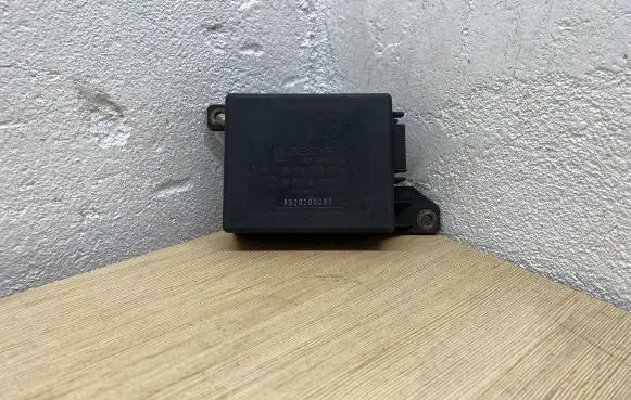 Mercedes-Benz E W124 Airbag control unit/module 0038200710 841Z1000 8520200293