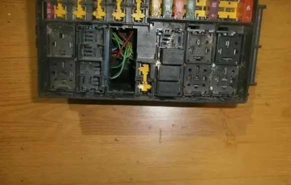 Ford Focus Fuse box set 98ag14a142ac