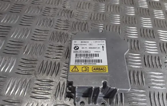 BMW 1 E81 E87 Airbag control unit/module 0285001530 696460701 6577696460701