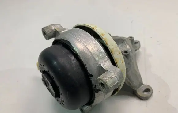 Audi A8 S8 D5 Engine mount vacuum valve 4M0399151K