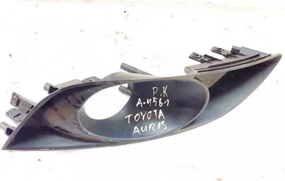Toyota Auris 150 Front bumper lower grill 8148202040 81482-02040