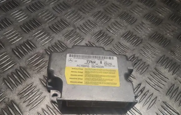Mercedes-Benz A W169 Airbag control unit/module 1698206626 A1698206626
