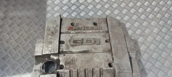 Mitsubishi Carisma Engine cover (trim) md347865