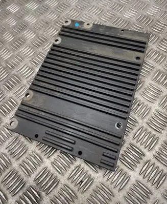Volvo XC90 Sound amplifier 31310000 31310002 PMVE908A