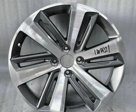 Peugeot 3008 I R18 alloy rim 
