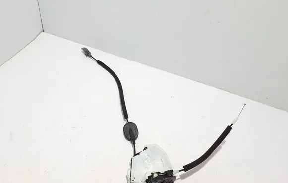 Renault Arkana Rear door lock 825035824R