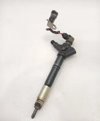 Toyota Corolla Verso AR10 Fuel injector 2367026020 10J00602