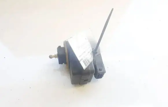 Headlight level adjustment motor