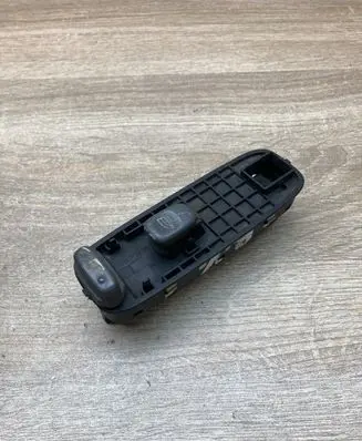 Volvo S70 V70 V70 XC Electric window control switch 8637142 034585