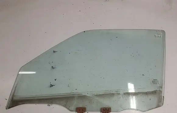 Nissan Juke I F15 Sliding door window/glass 