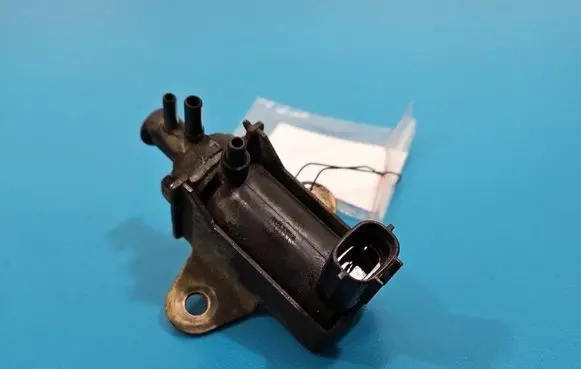 Toyota RAV 4 (XA20) Turbo solenoid valve 2581927040 IMPRK1577456