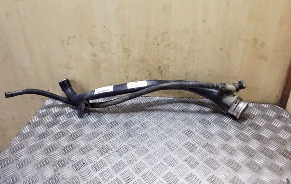 Fuel tank filler neck pipe