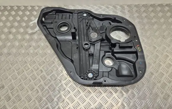 Rear window lifting mechanism without motor