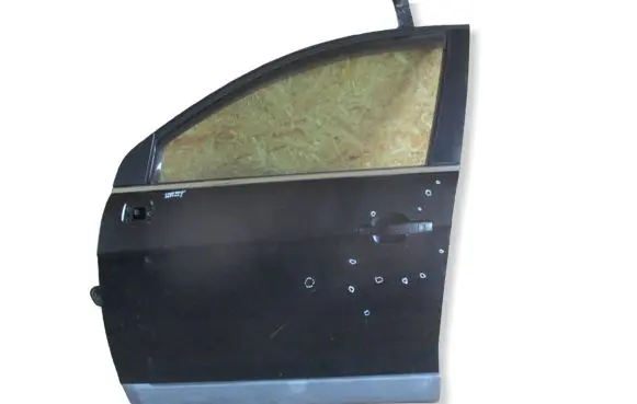 Chevrolet Captiva Front door 