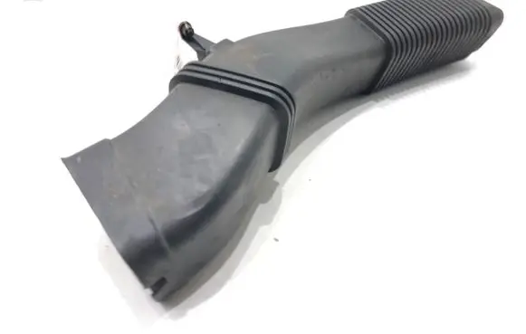 BMW 5 F10 F11 Air intake hose/pipe 7811597