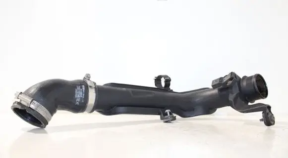 Volkswagen Tiguan Intercooler hose/pipe 1K0145770AE