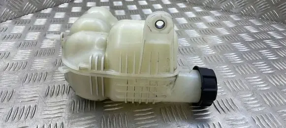 BMW X1 F48 F49 Coolant expansion tank/reservoir 7617362 17137617362