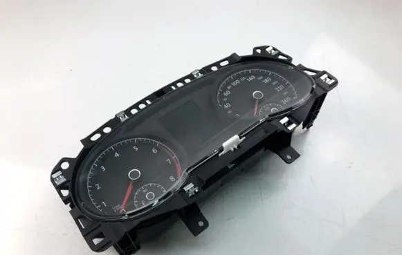 Volkswagen Golf VII Speedometer (instrument cluster) 5G1920740A