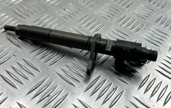 Fuel injector