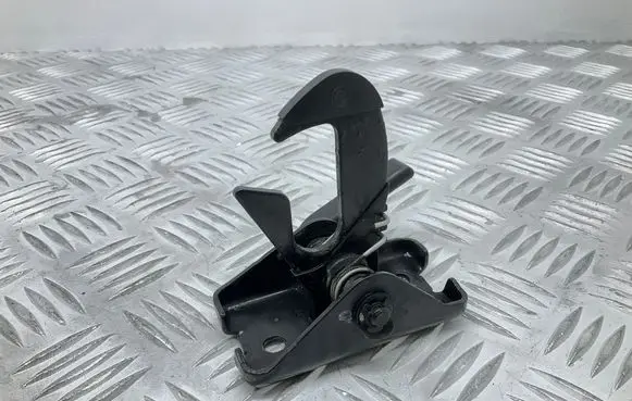 Audi A3 S3 8V Engine bonnet/hood lock/catch 8V0823480