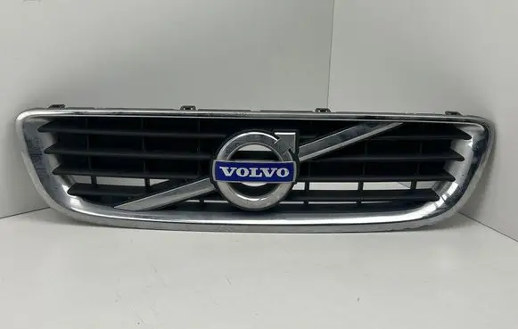 Volvo V50 Front bumper upper radiator grill 31290537 31290536