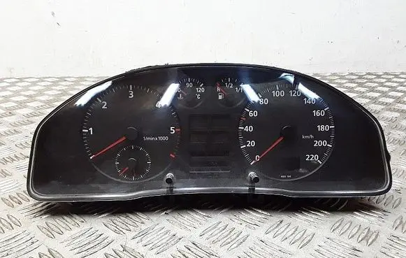 Audi A4 S4 B5 8D Speedometer (instrument cluster) 88311225230