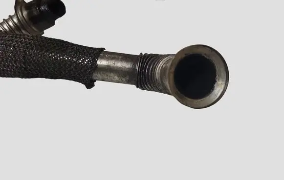 Peugeot 407 EGR valve line/pipe/hose 9646996980