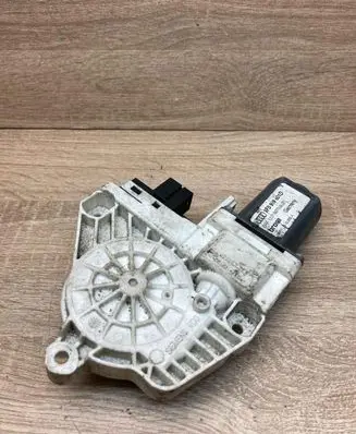 Audi A6 S6 C6 4F Front door window regulator motor 4F0959801D USED