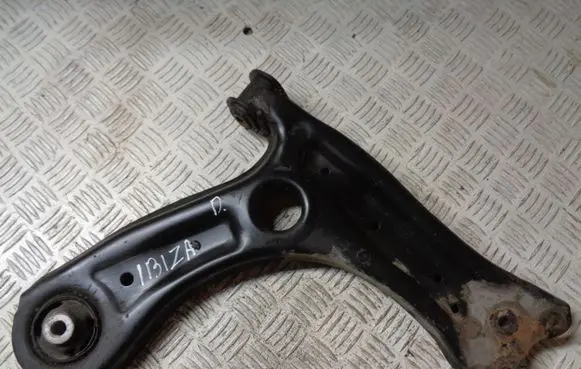 Seat Ibiza IV (6J,6P) Front lower control arm/wishbone 6R0407152F