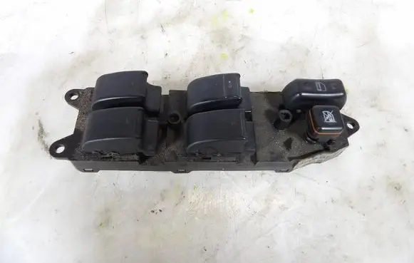 Toyota Avensis Verso Other switches/knobs/shifts 84802-05210-B0
